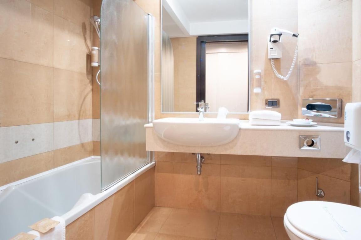 Hotel Imperatori Ρώμη Εξωτερικό φωτογραφία