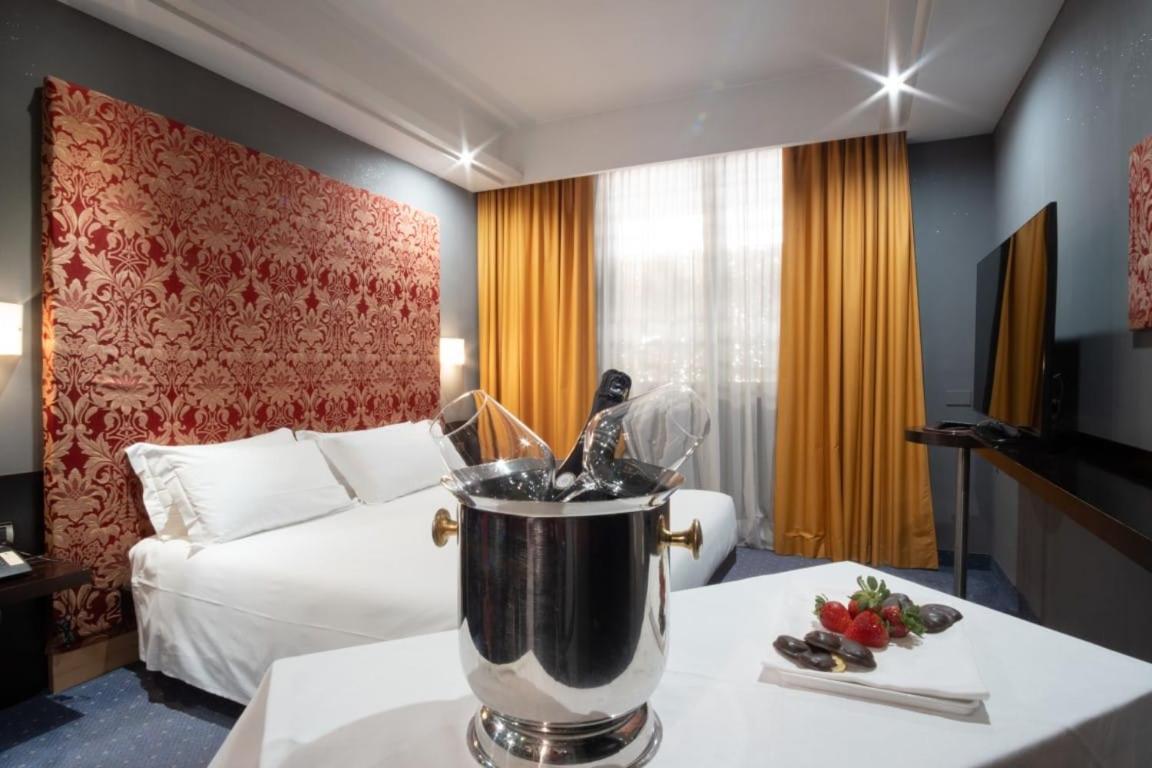 Hotel Imperatori Ρώμη Εξωτερικό φωτογραφία